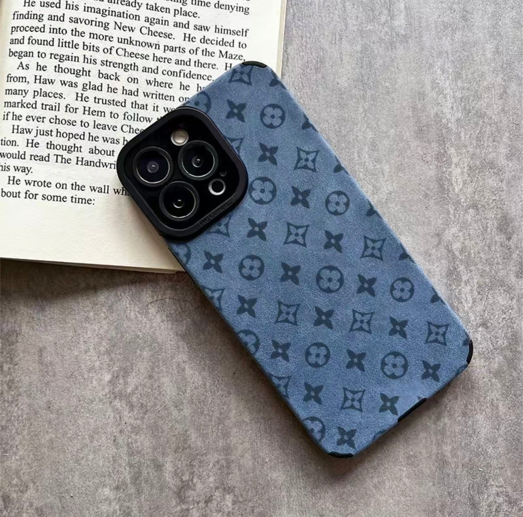 Vintage Bloom Fur Phone Case